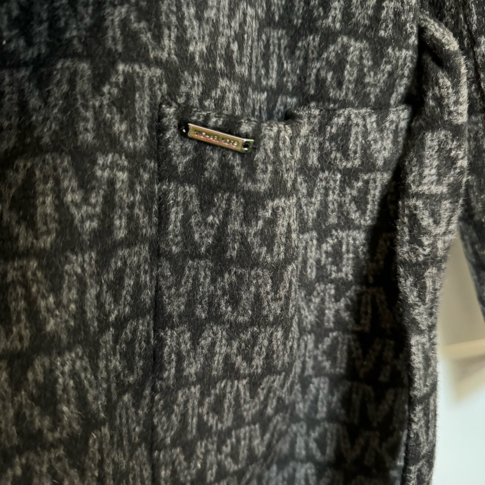 Michael Kors - Women’s Wool Blend Logo Jacquard Black/Gray Wrap Coat size Large - Picture 7 of 16